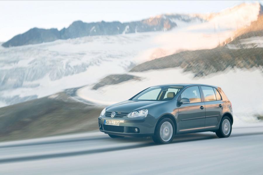  Volkswagen Golf 2004 года  (фото 94 из 170)